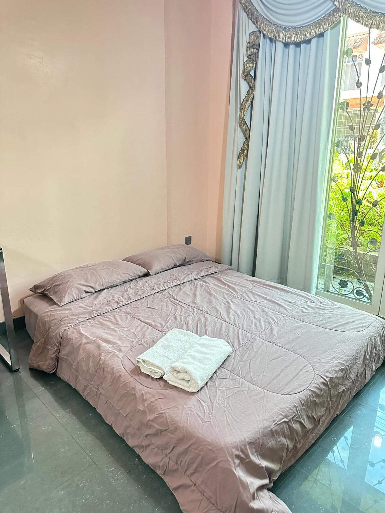 Seladah Stay Kuching Exterior foto